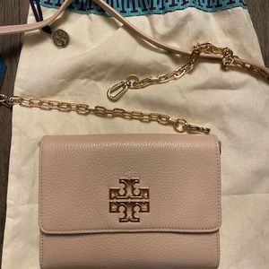 Tory Burch clutch with removal chain/strap!